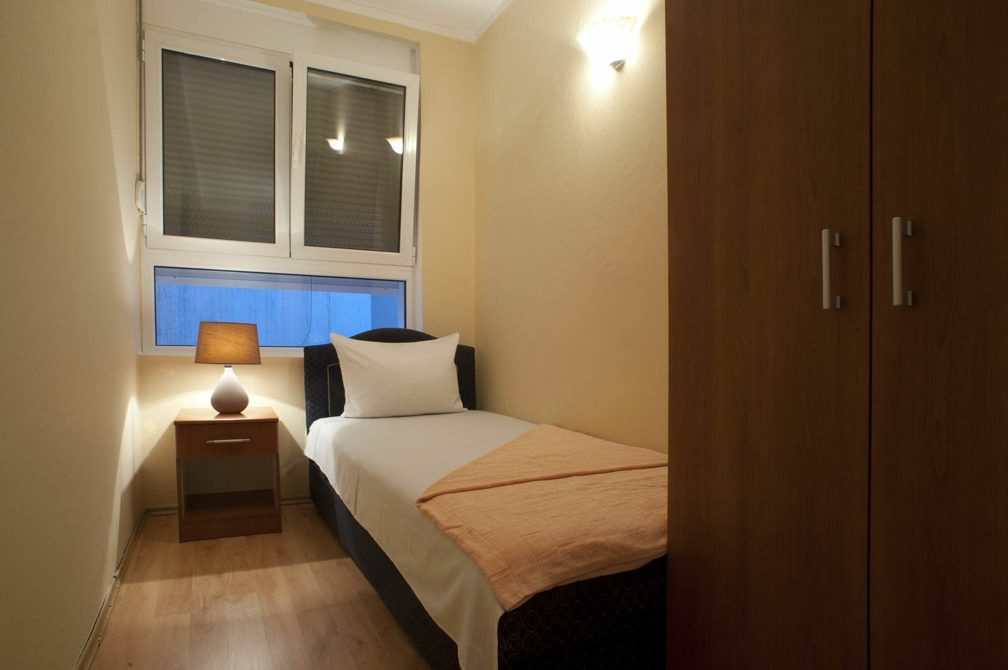 Castellamare Residence Petrovac Екстер'єр фото